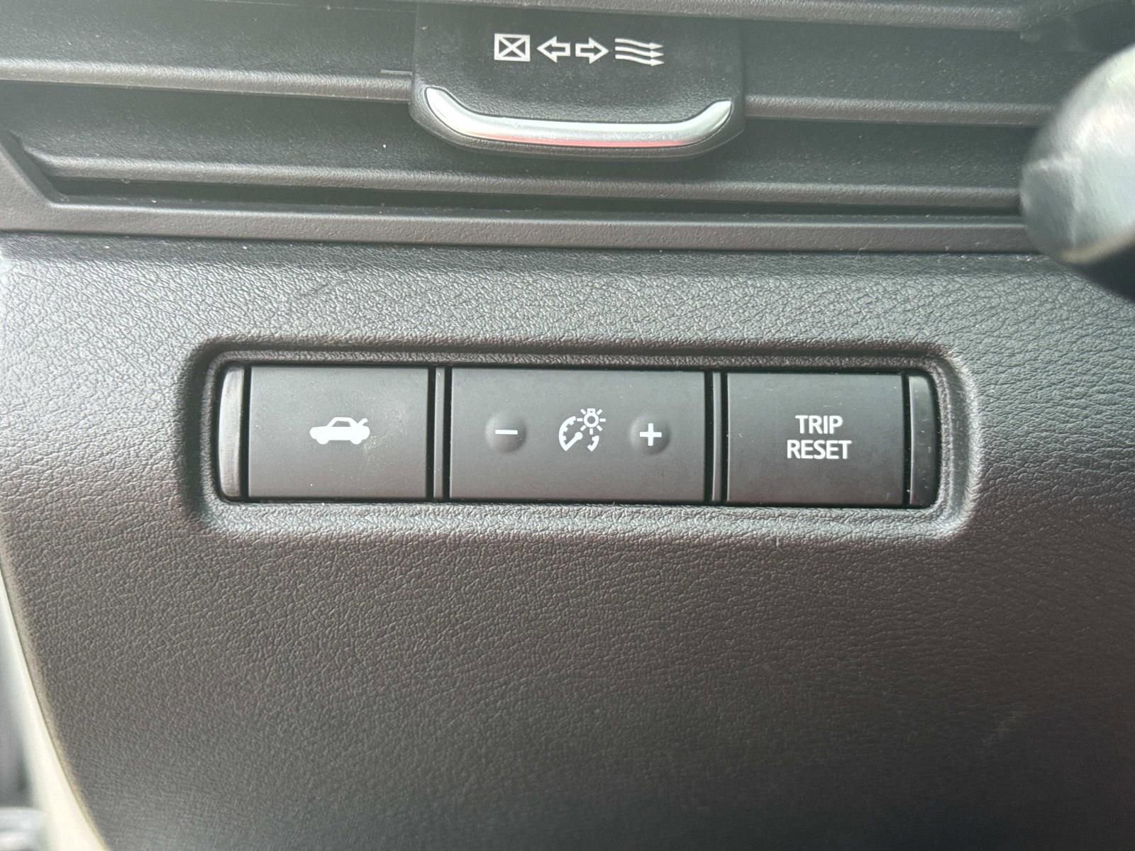 Used 2024 Nissan Altima 2.5 S image 21