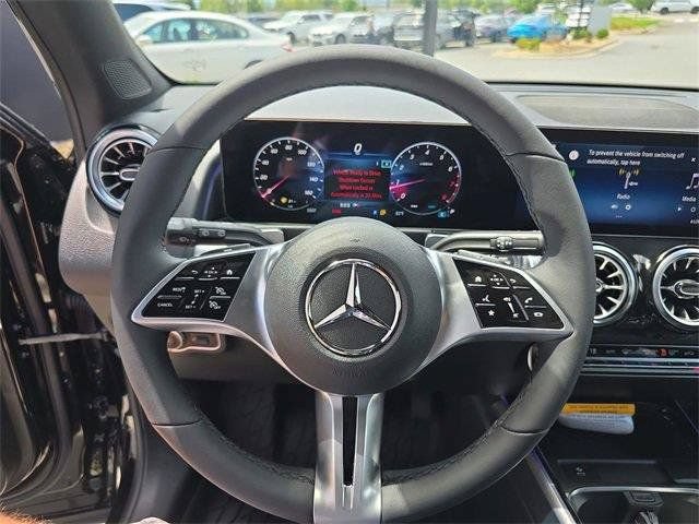 Used 2026 Mercedes-Benz GLB 250 4MATIC image 34