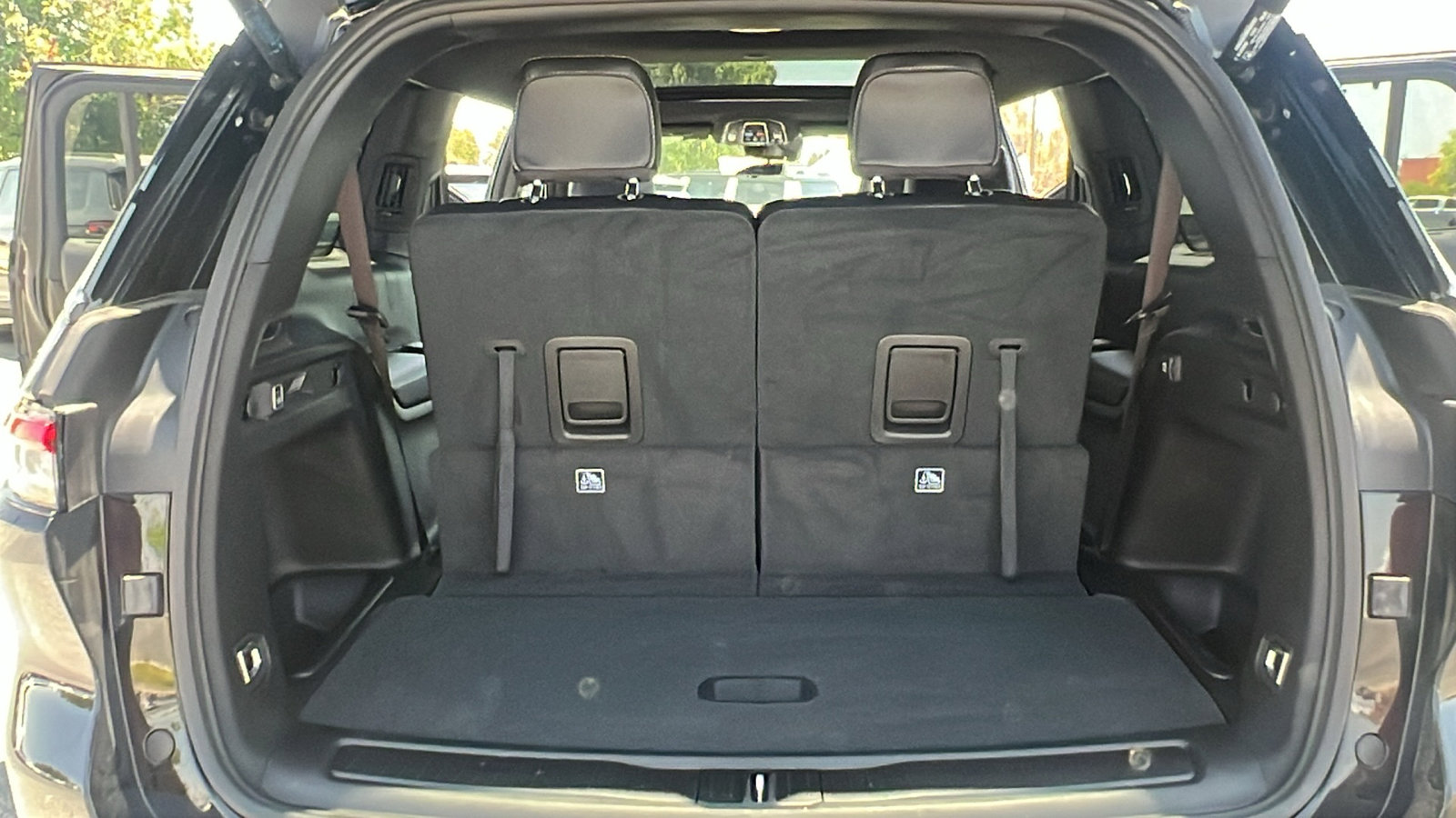 New 2025 Jeep Grand Cherokee L Limited w/ Luxury Tech Group II image 12