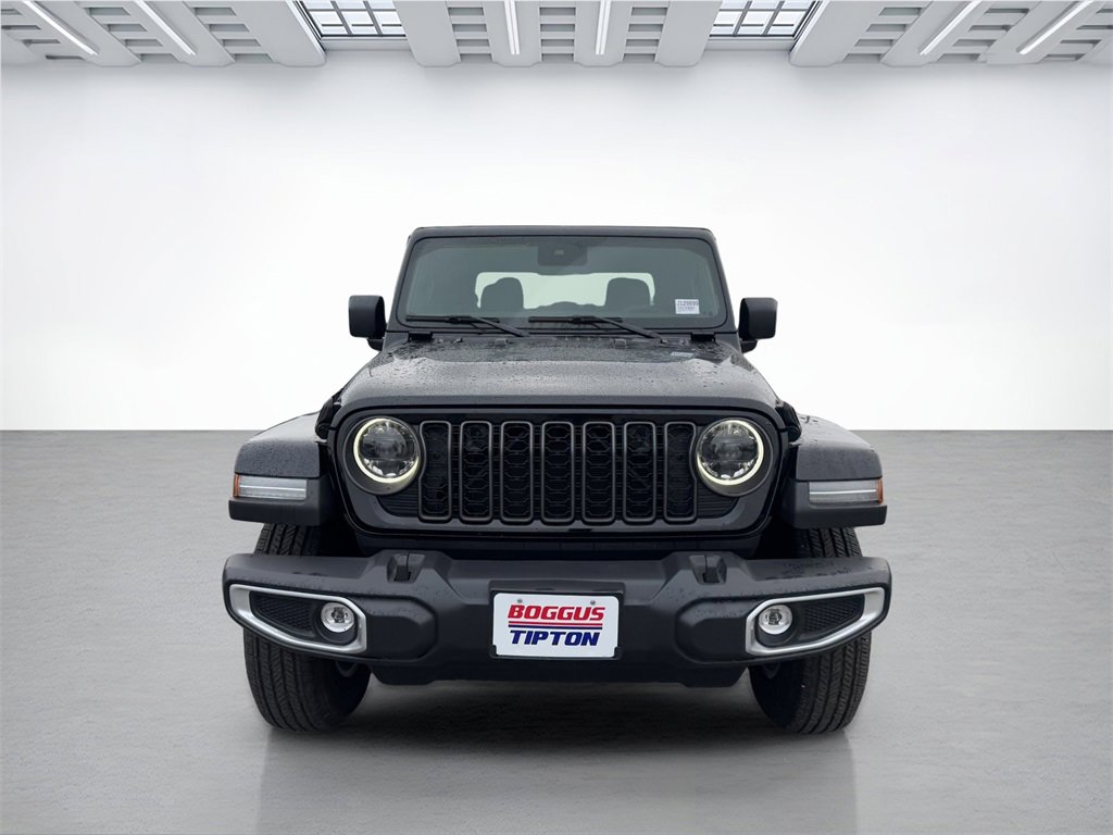 New 2024 Jeep Gladiator Sport image 8