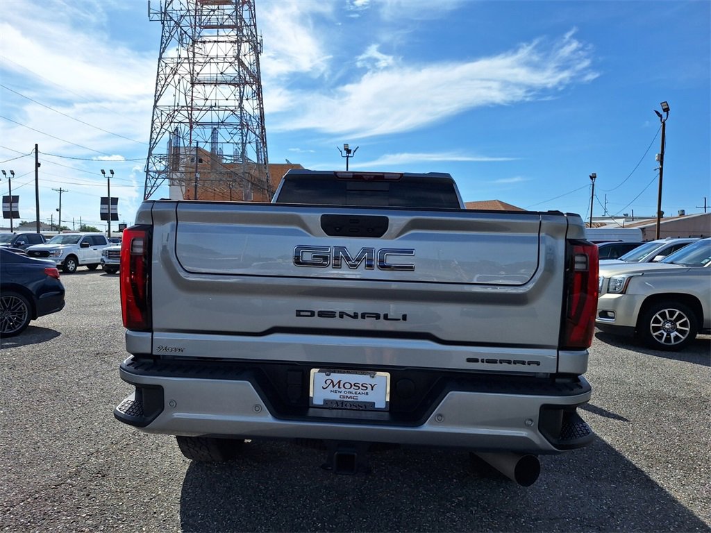 Used 2024 GMC Sierra 2500 Denali Ultimate image 6