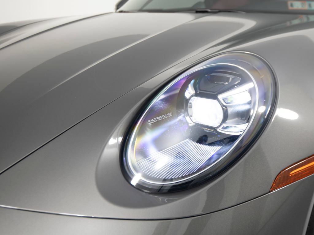 Certified 2022 Porsche 911 Turbo S AWD/4WD image 39