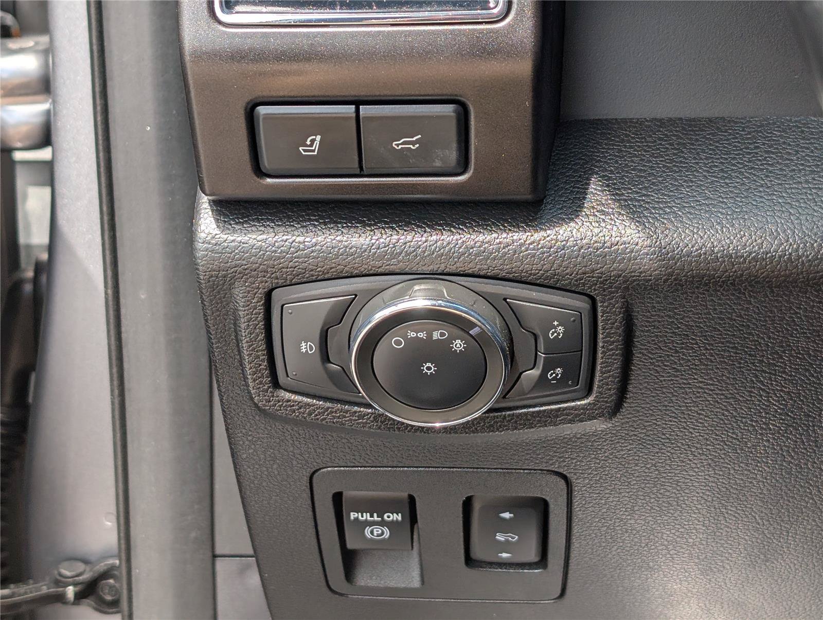 Used 2021 Ford Expedition Max Limited AWD/4WD image 24