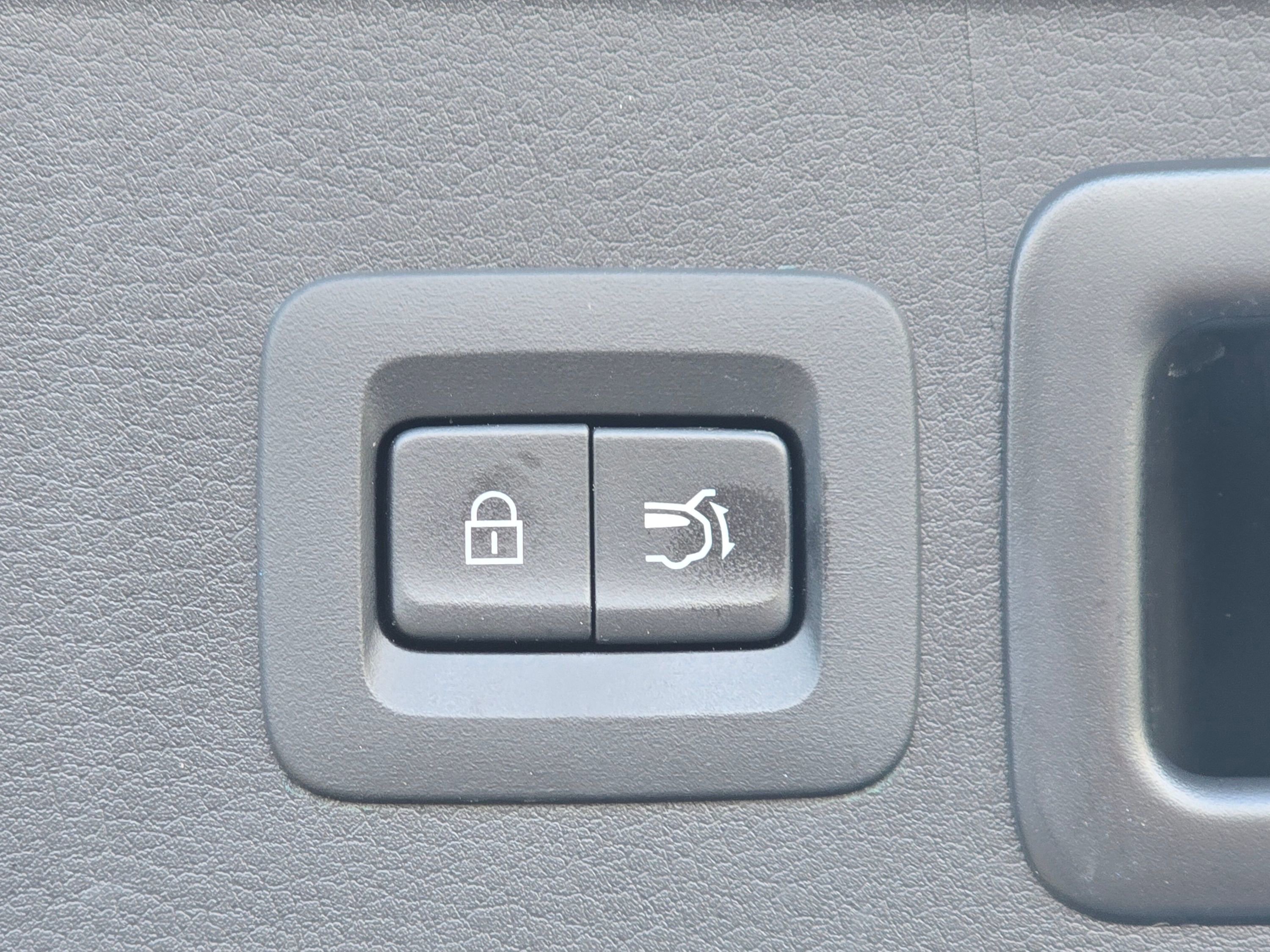 Used 2021 MAZDA CX-30 2.5 Turbo w/ Premium Package image 24