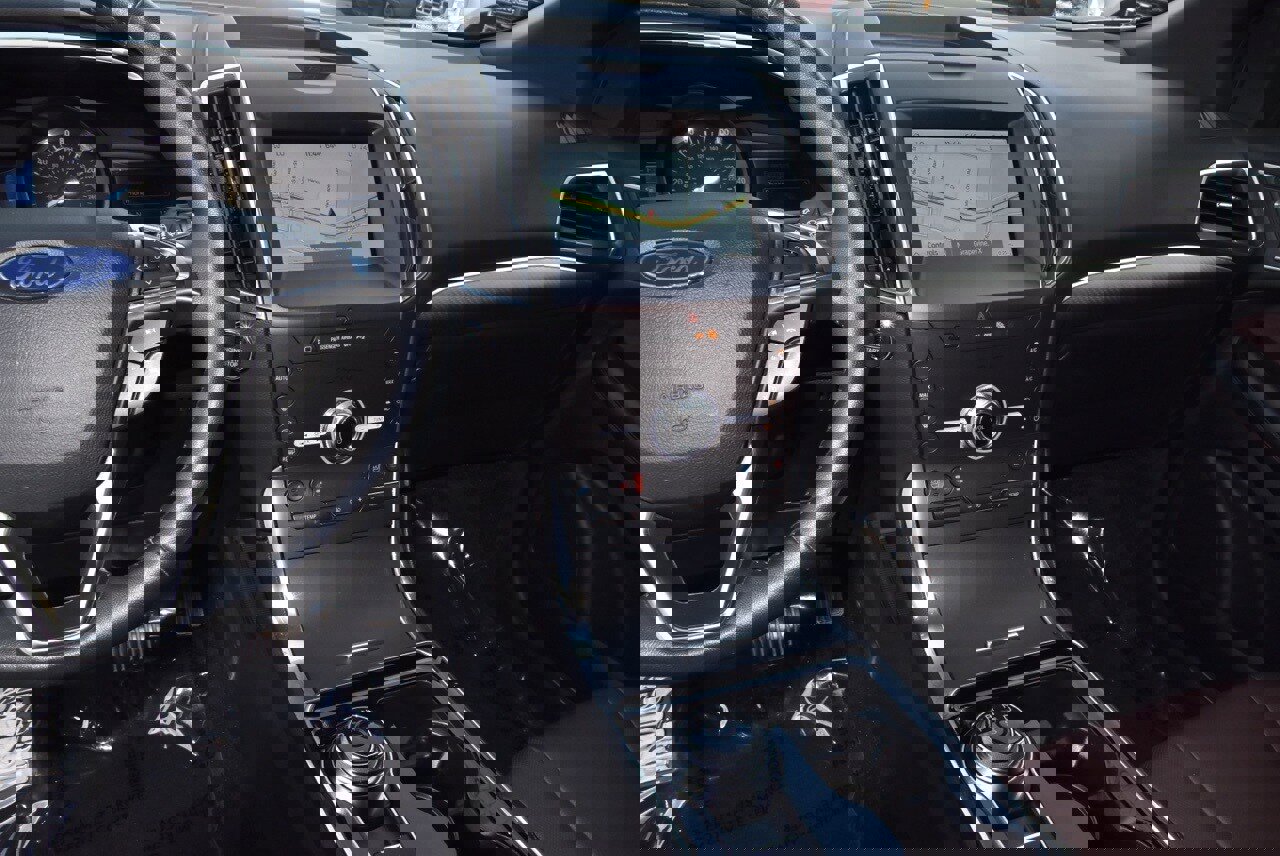 Used 2020 Ford Edge Titanium w/ Equipment Group 301A image 26