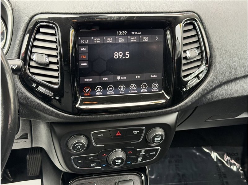 Used 2020 Jeep Compass Limited FWD image 43