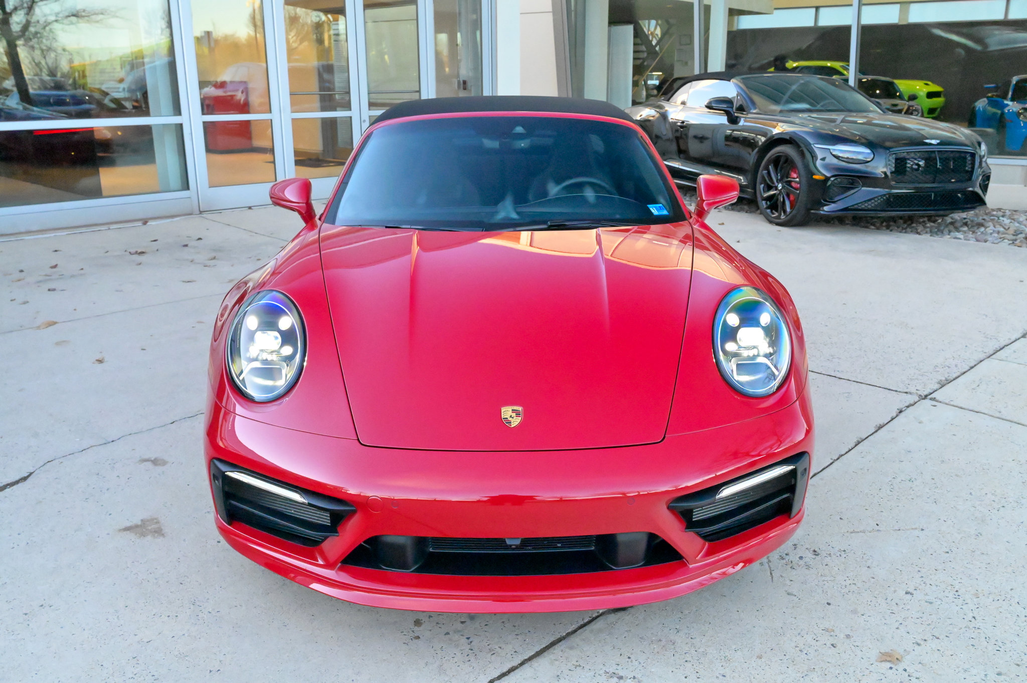 Used 2021 Porsche 911 Targa 4S image 2