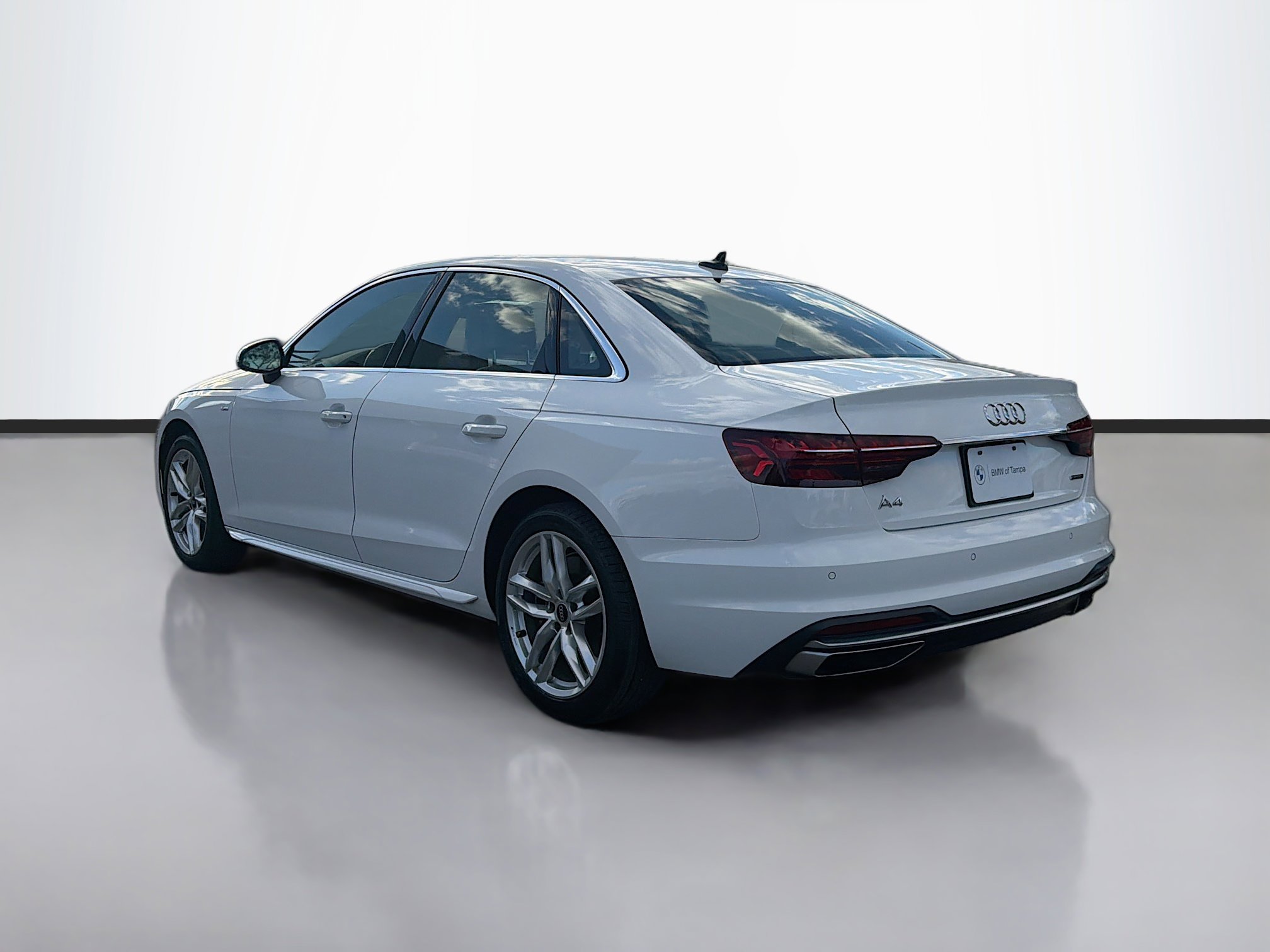 Used 2021 Audi A4 2.0T Premium w/ Convenience Package image 5