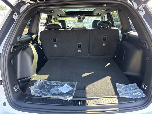 New 2026 Jeep Grand Cherokee Limited w/ Luxury Tech Group II AWD/4WD image 31