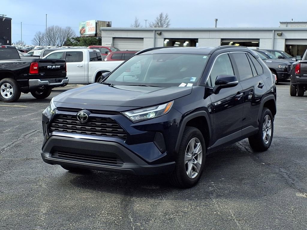 Used 2024 Toyota RAV4 XLE FWD image 2