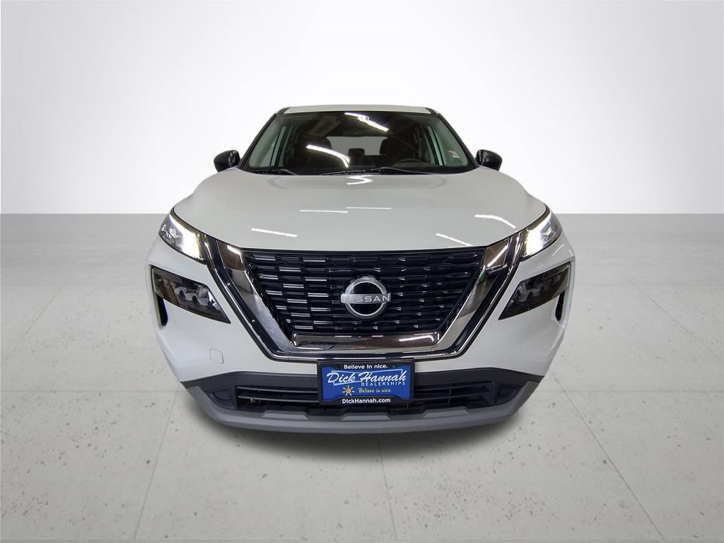 Used 2023 Nissan Rogue S AWD/4WD image 3