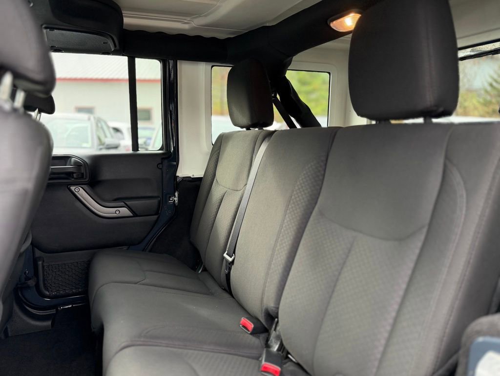 Used 2018 Jeep Wrangler Unlimited Sport w/ Power Convenience Group image 6