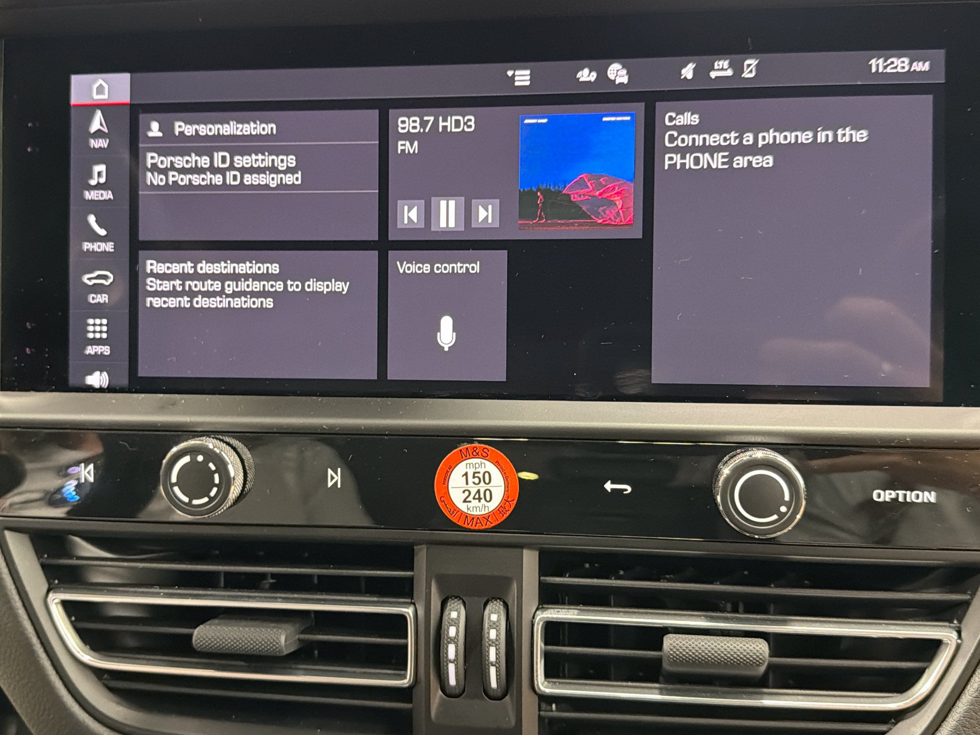 Certified 2026 Porsche Macan S AWD/4WD image 25