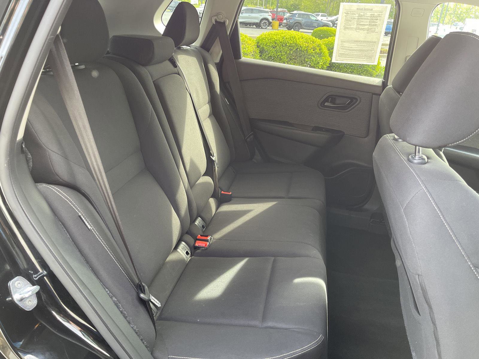 Used 2023 Nissan Rogue S AWD/4WD image 30