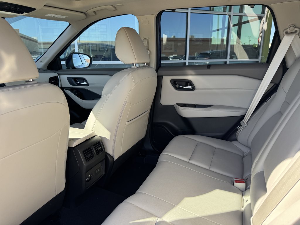 Used 2023 Nissan Rogue SL w/ SL Premium Package FWD image 37