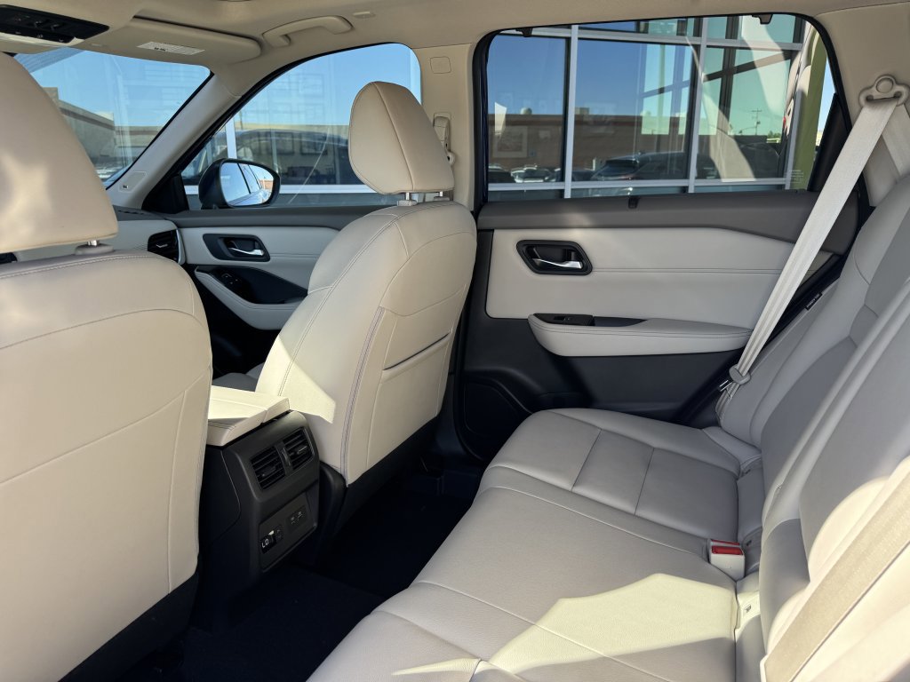Used 2023 Nissan Rogue SL w/ SL Premium Package FWD image 37