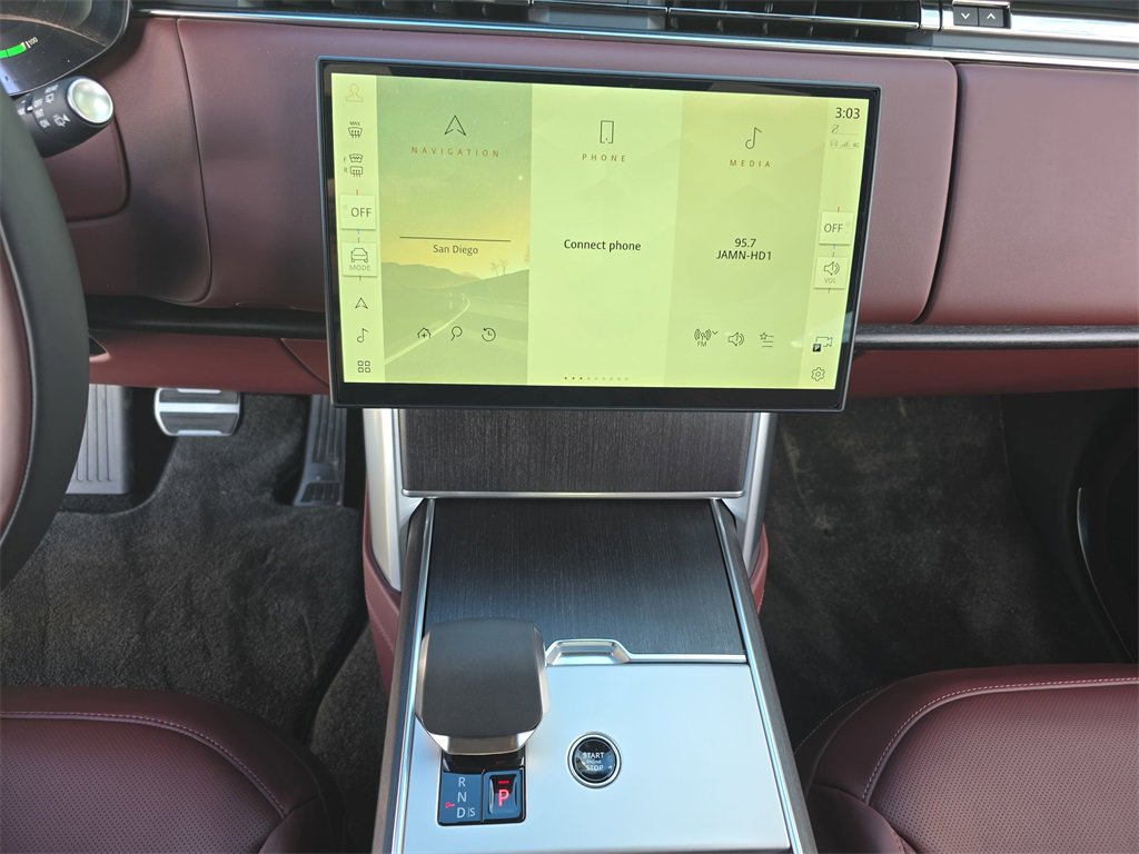 New 2026 Land Rover Range Rover SE image 21