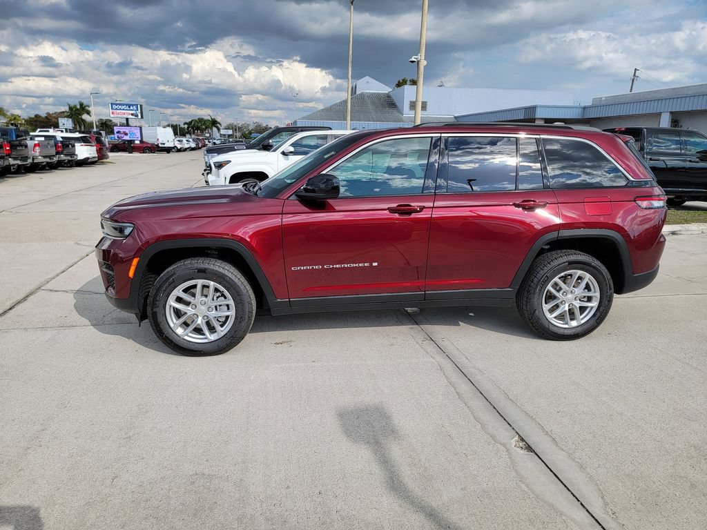 New 2026 Jeep Grand Cherokee Laredo X AWD/4WD image 5