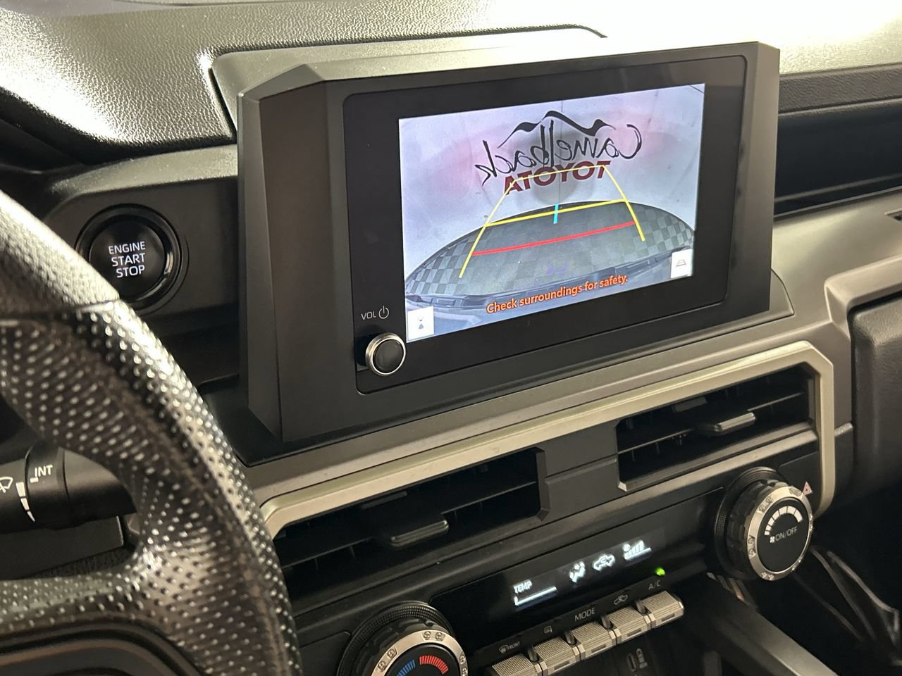 Used 2024 Toyota Tacoma SR5 AWD/4WD image 18