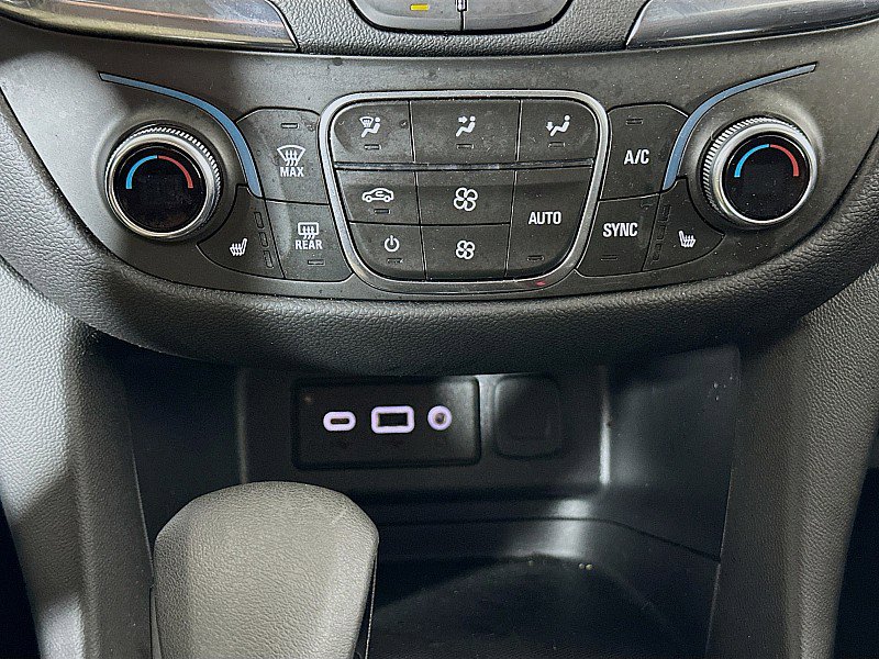 Used 2022 Chevrolet Equinox LT image 16