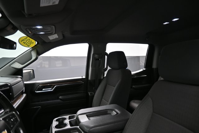 Used 2024 Chevrolet Silverado 1500 LT AWD/4WD image 18
