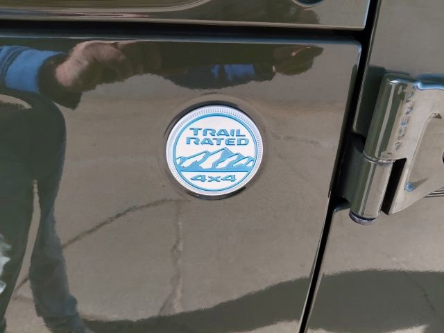 Used 2023 Jeep Wrangler Unlimited Sahara w/ Cold Weather Group image 37