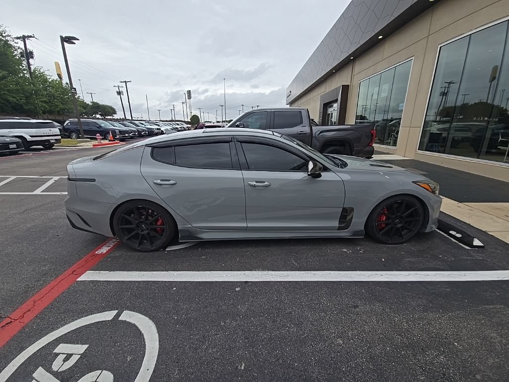 Used 2019 Kia Stinger GT2 AWD/4WD image 2