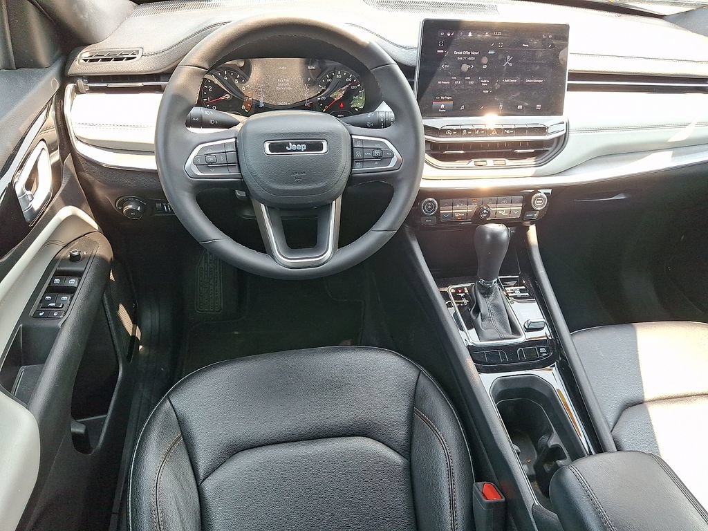 Certified 2023 Jeep Compass Limited AWD/4WD image 11