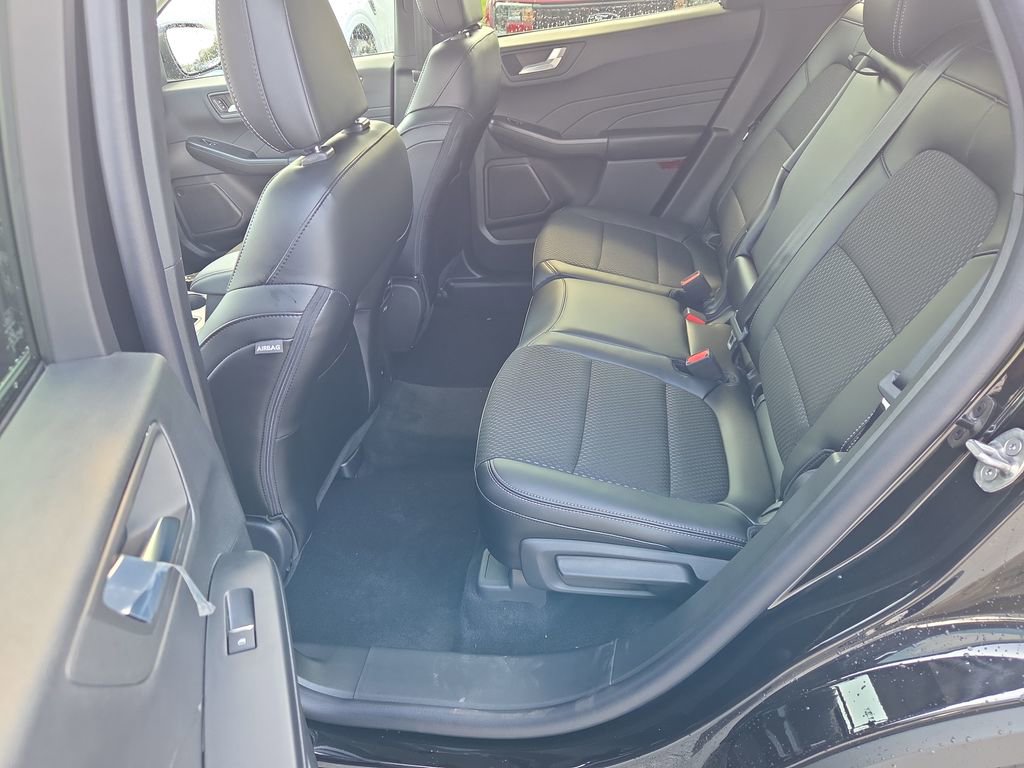 New 2025 Ford Escape SE image 26