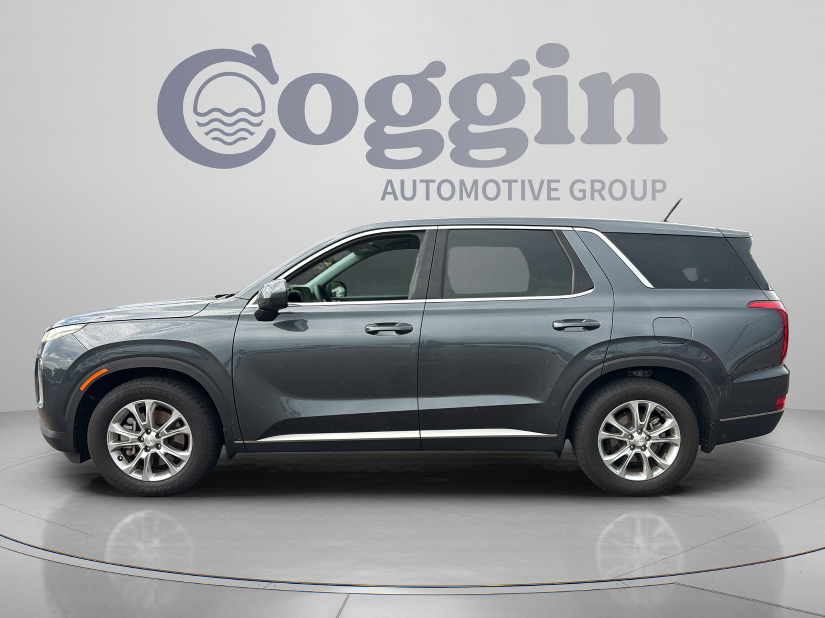 Used 2020 Hyundai Palisade SE FWD image 2