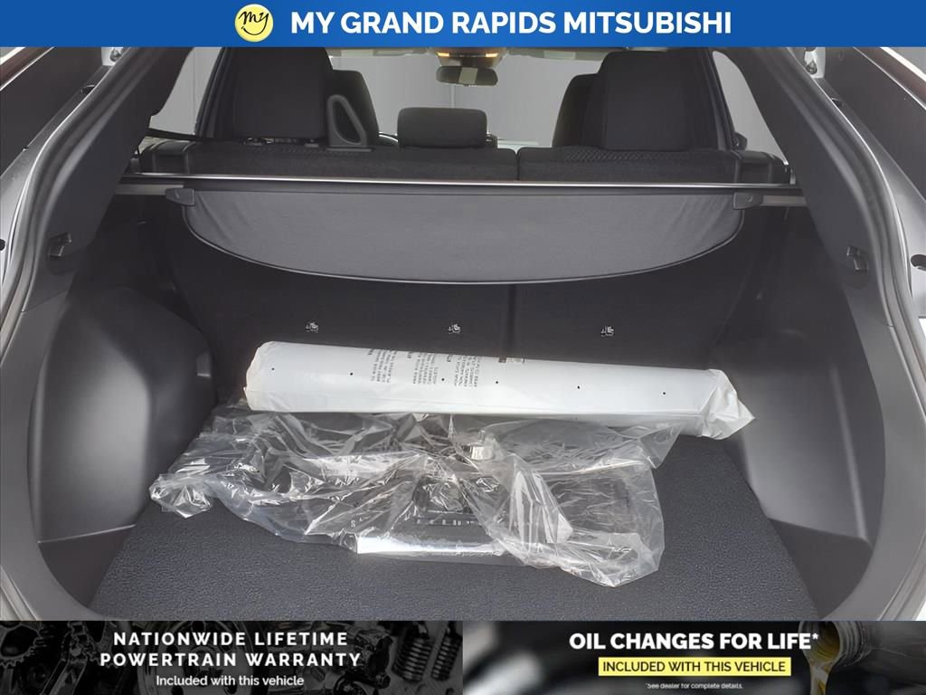 New 2025 Mitsubishi Eclipse Cross LE image 19