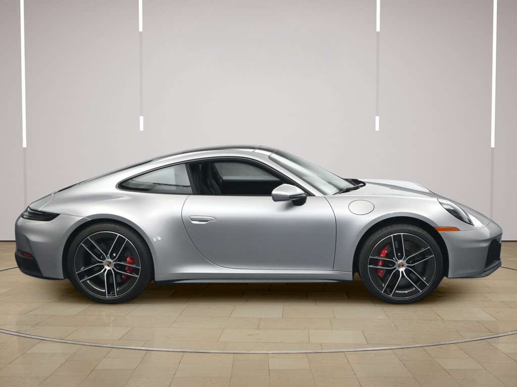 Used 2025 Porsche 911 Carrera GTS RWD image 27