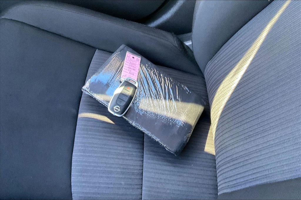 Used 2024 Nissan Sentra SV image 10