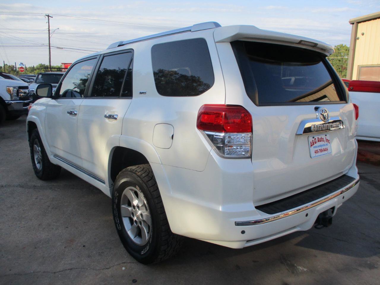 Used 2010 Toyota 4Runner SR5 AWD/4WD image 6