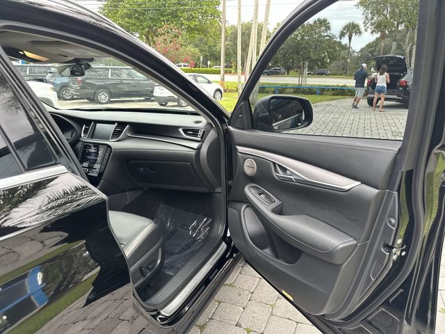 Used 2023 INFINITI QX50 Luxe w/ Accent Package FWD image 23