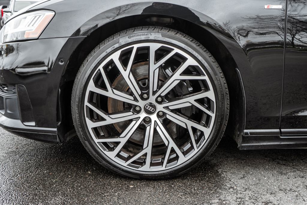 Used 2021 Audi A8 L 4.0T w/ Luxury Package image 47