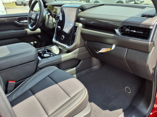 New 2026 GMC Yukon Elevation w/ Elevation Premium Package AWD/4WD image 25