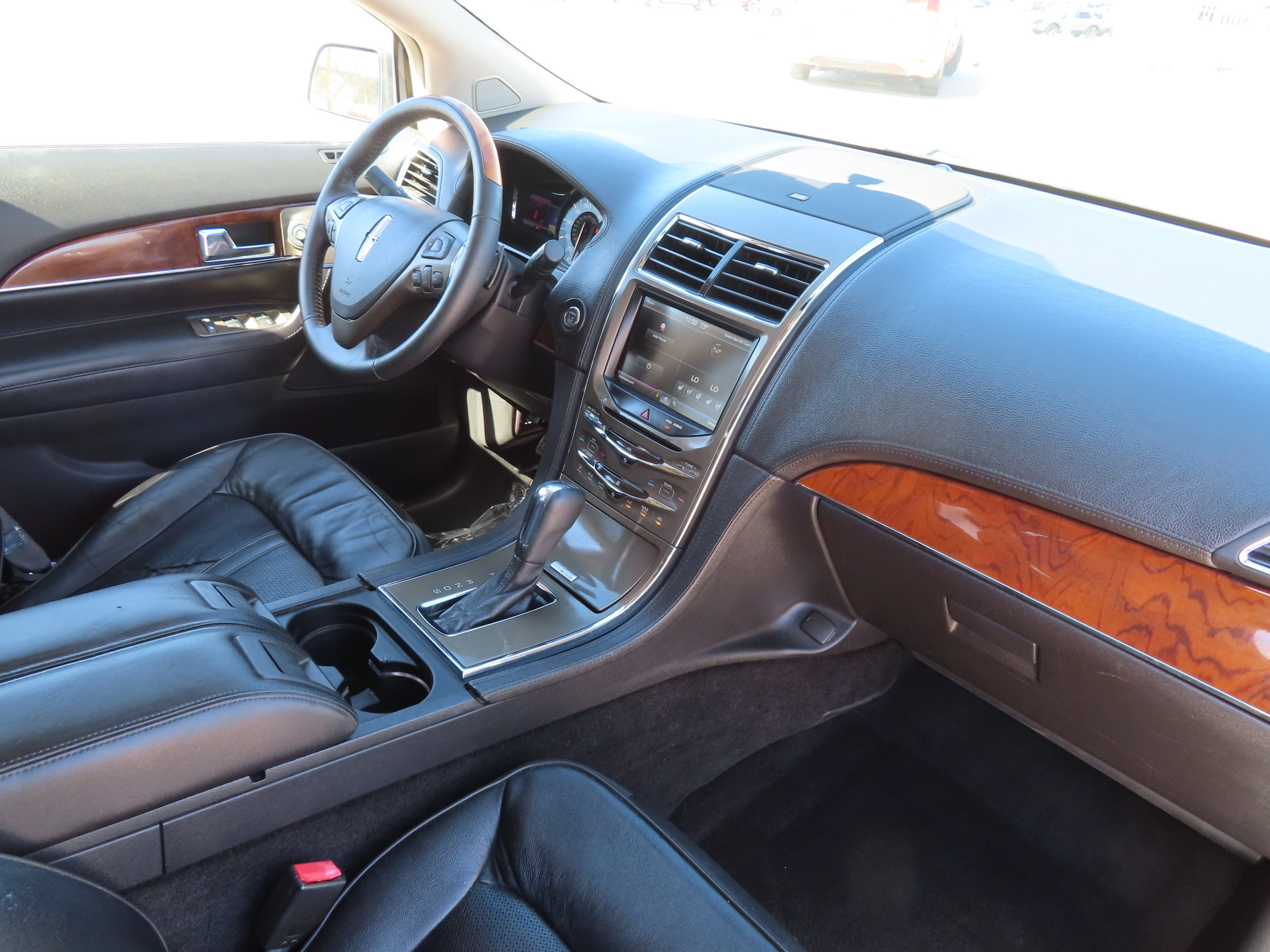 Used 2013 Lincoln MKX FWD image 17