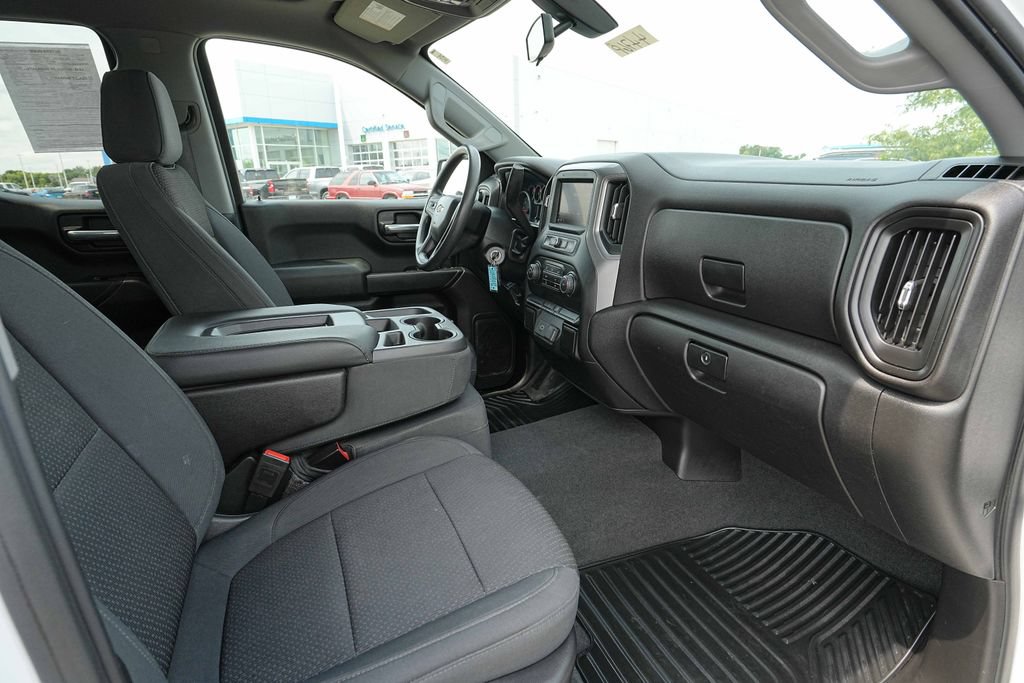 Used 2020 Chevrolet Silverado 1500 Custom w/ Trailering Package AWD/4WD image 21