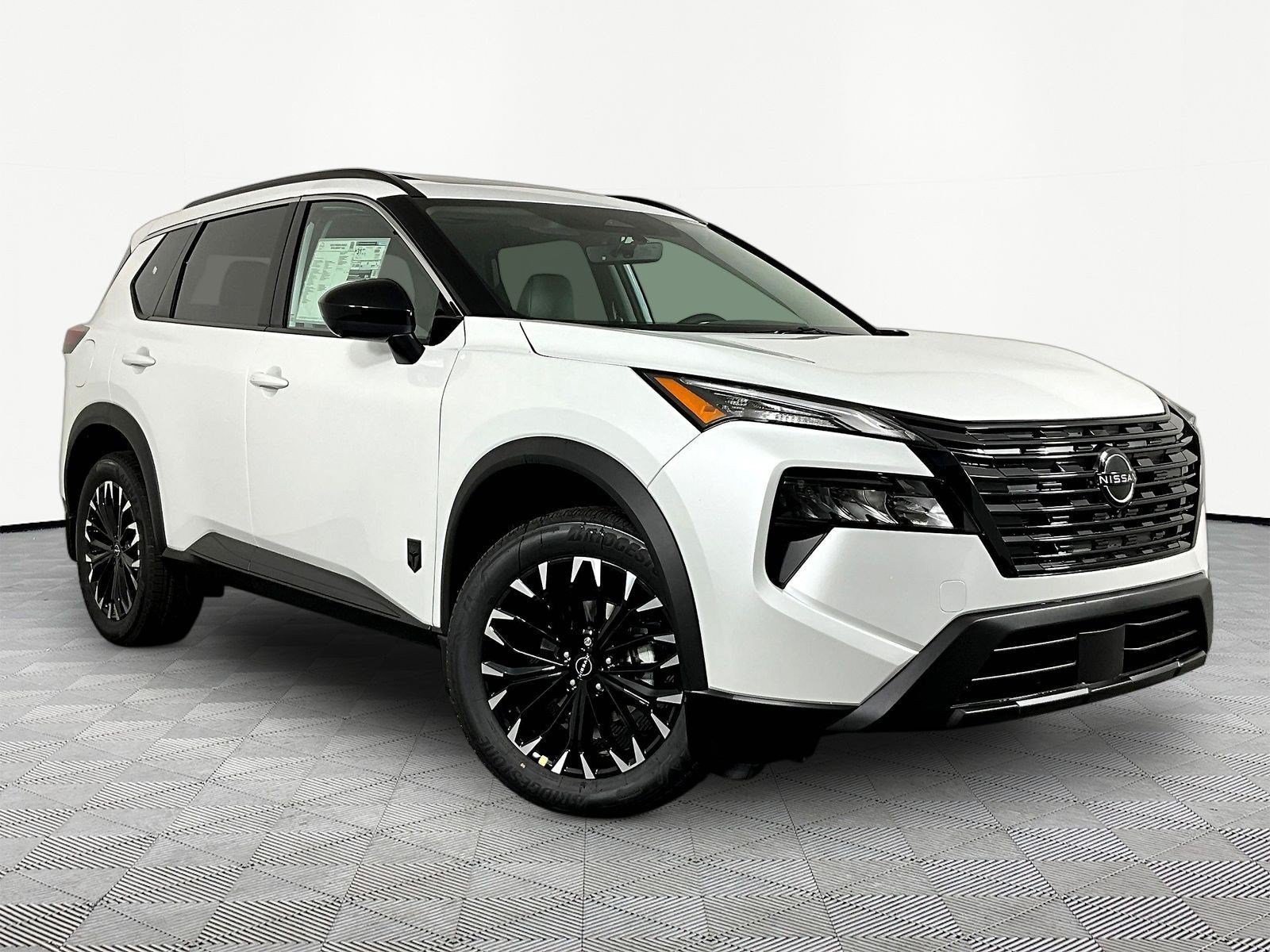 New 2026 Nissan Rogue Dark Armor AWD/4WD image 3
