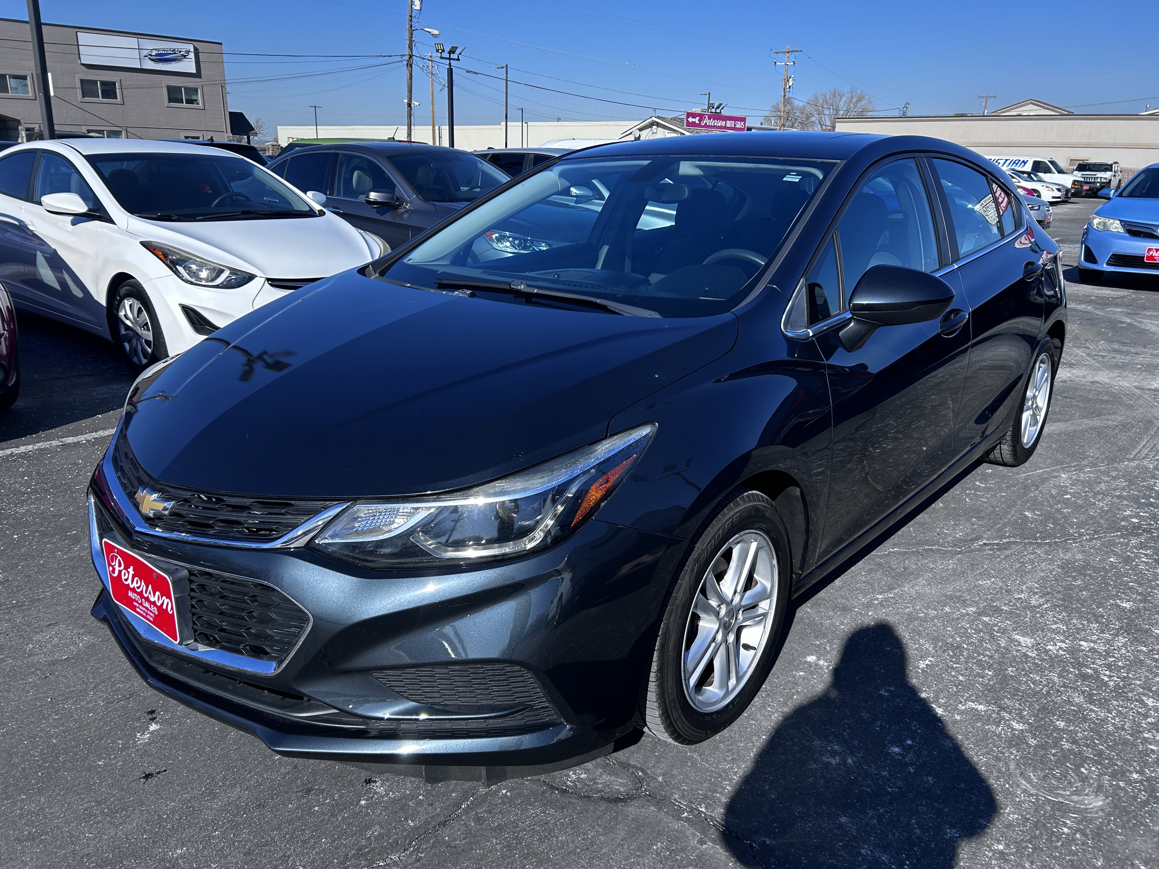 Used 2017 Chevrolet Cruze LT w/ Sun And Sound Package image 2