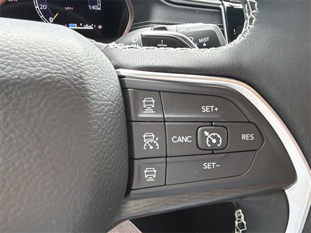 Certified 2025 Jeep Grand Cherokee Laredo X w/ Luxury Tech Group I image 27