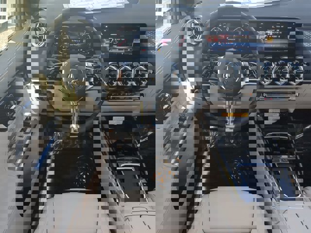 Used 2025 Mercedes-Benz GLA 250 image 15