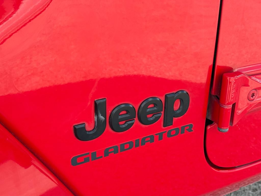 Used 2022 Jeep Gladiator Sport AWD/4WD image 12