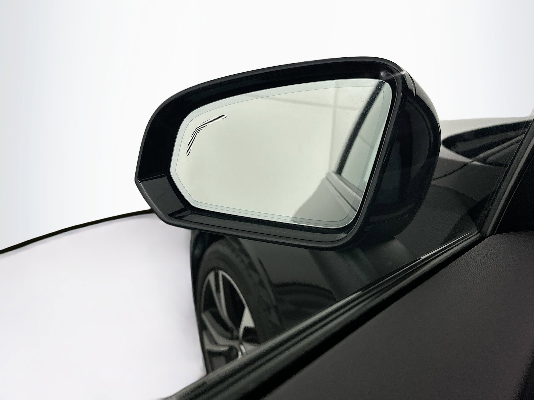 Used 2025 Volvo S60 B5 Plus image 16