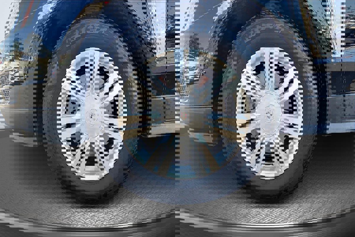 Used 2016 Cadillac SRX Luxury image 9