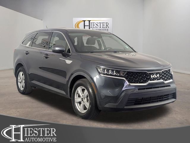Used 2022 Kia Sorento LX image 1