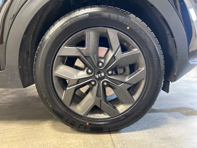 Used 2022 Kia Sportage LX w/ LX AWD Value Edition Package image 11