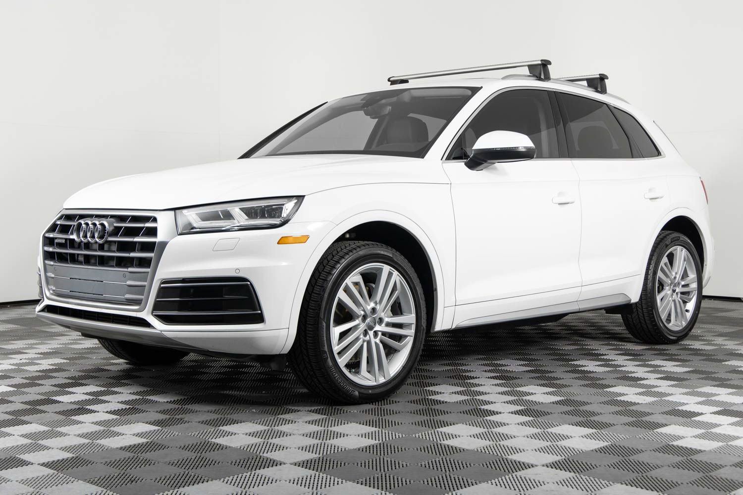 Used 2020 Audi Q5 2.0T Premium Plus w/ Premium Plus Package image 1