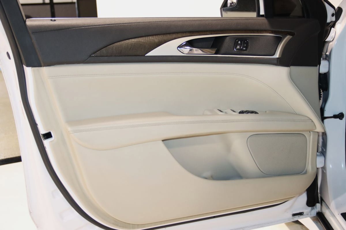 Used 2017 Lincoln MKZ Select w/ Climate Package image 30